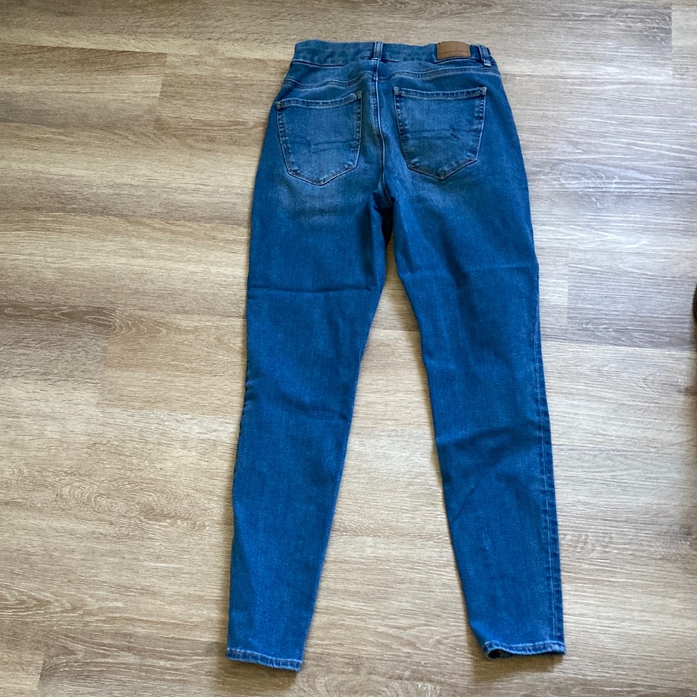 American Eagle Size 4 curvy high rise jegging.